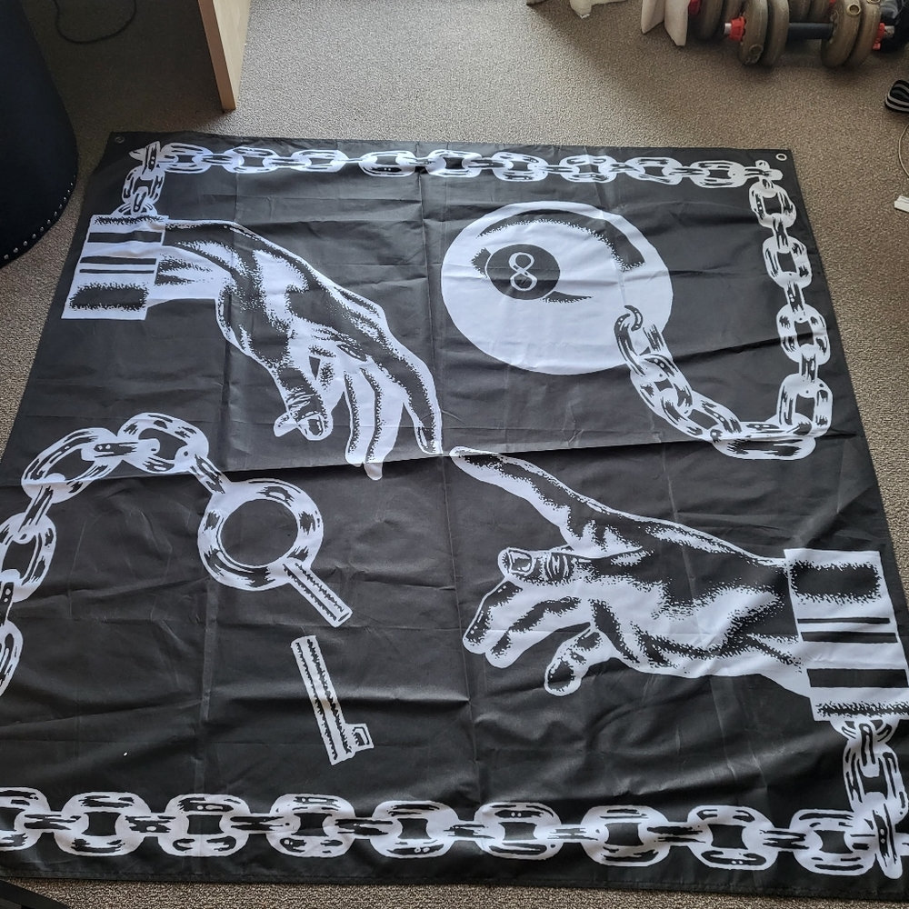 8 Ball and Chain Tapestry
